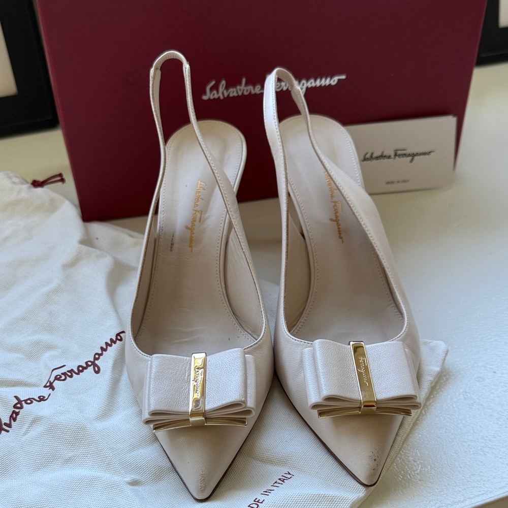 Salvatore Ferragamo Ivory Bow Slingback Heels